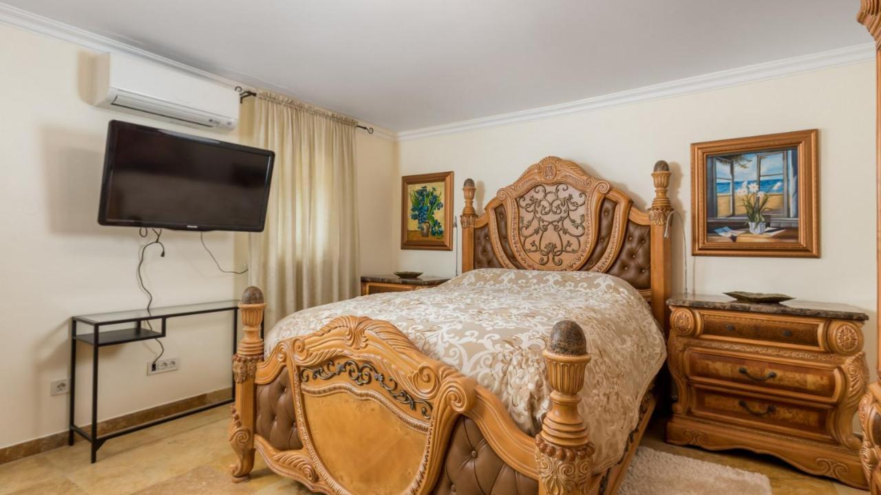 Apartments Villa Bv Opatija Bagian luar foto