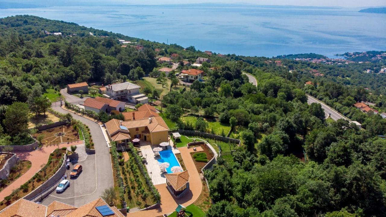Apartments Villa Bv Opatija Bagian luar foto