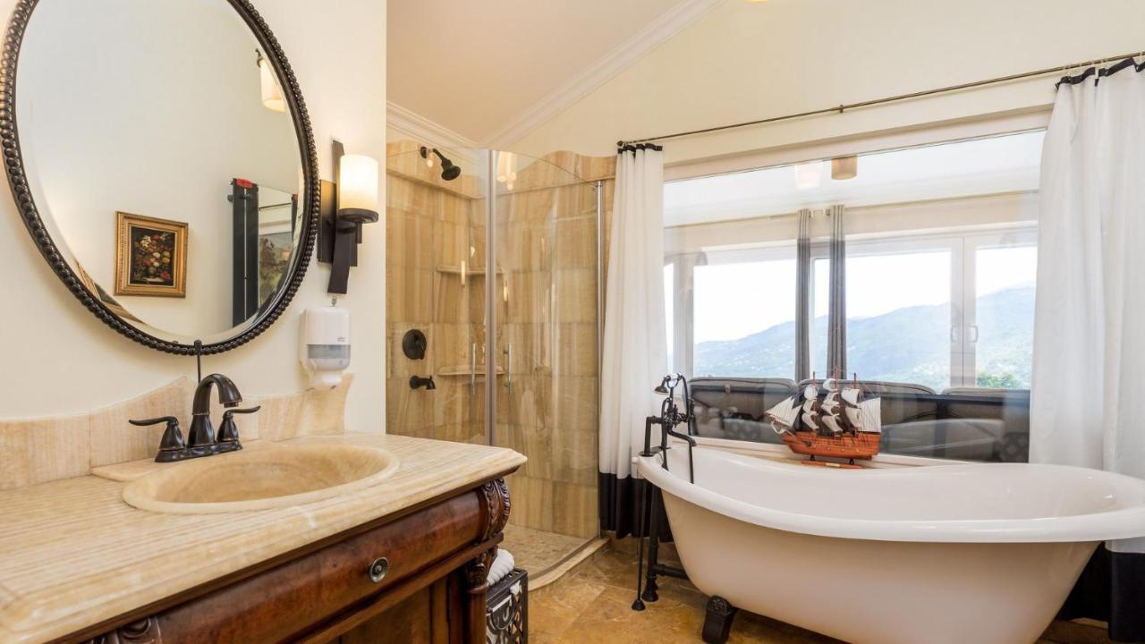 Apartments Villa Bv Opatija Bagian luar foto