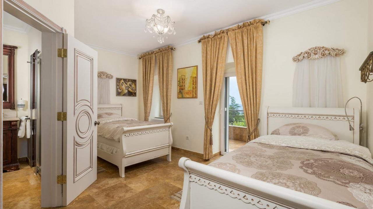 Apartments Villa Bv Opatija Bagian luar foto