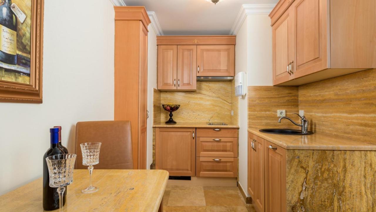 Apartments Villa Bv Opatija Bagian luar foto